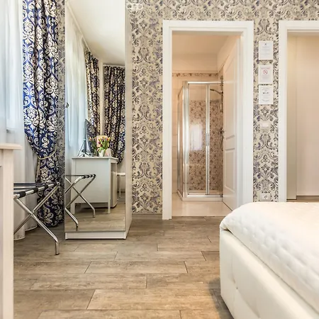Hotel Orient Express 3*